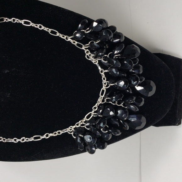 Women's Stunning Polished Silver-tone Cluster of Black beads statement Necklace - Picture 5 of 7